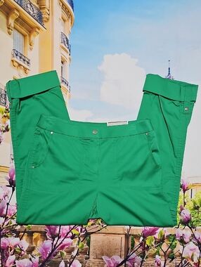 Chico's Luxe Twill Utility Green Cuffed Crop Pants Size 0 New